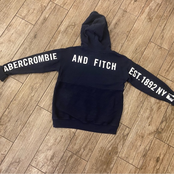 Abercrombie Navy Blue Logo Hoodie & Lt Blue Abercrombie Long Sleeve Tee BUNDLE - Picture 9 of 11